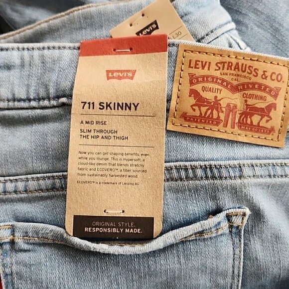Levi's 711 Skinny Jeans Mid Rise Distressed Ripped Light Wash 32x30 - Picture 8 of 11